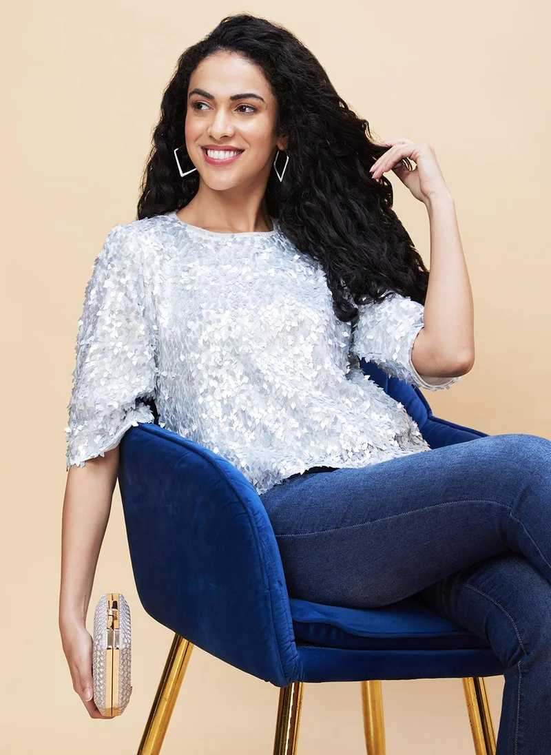 جلو باص بلوزة جلوبس نسائية مزينة بالترتر